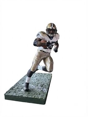 2006 Reggie Bush, New Orleans Saints – McFarlanes Sports Picks Series 6 (No Box)